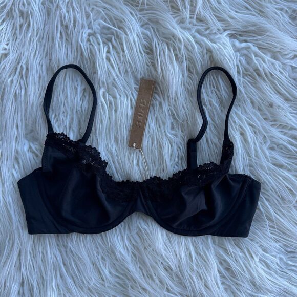 Skims Fits Everybody Lace Demi Underwire Bra Onyx Size 34C - Picture 2 of 7